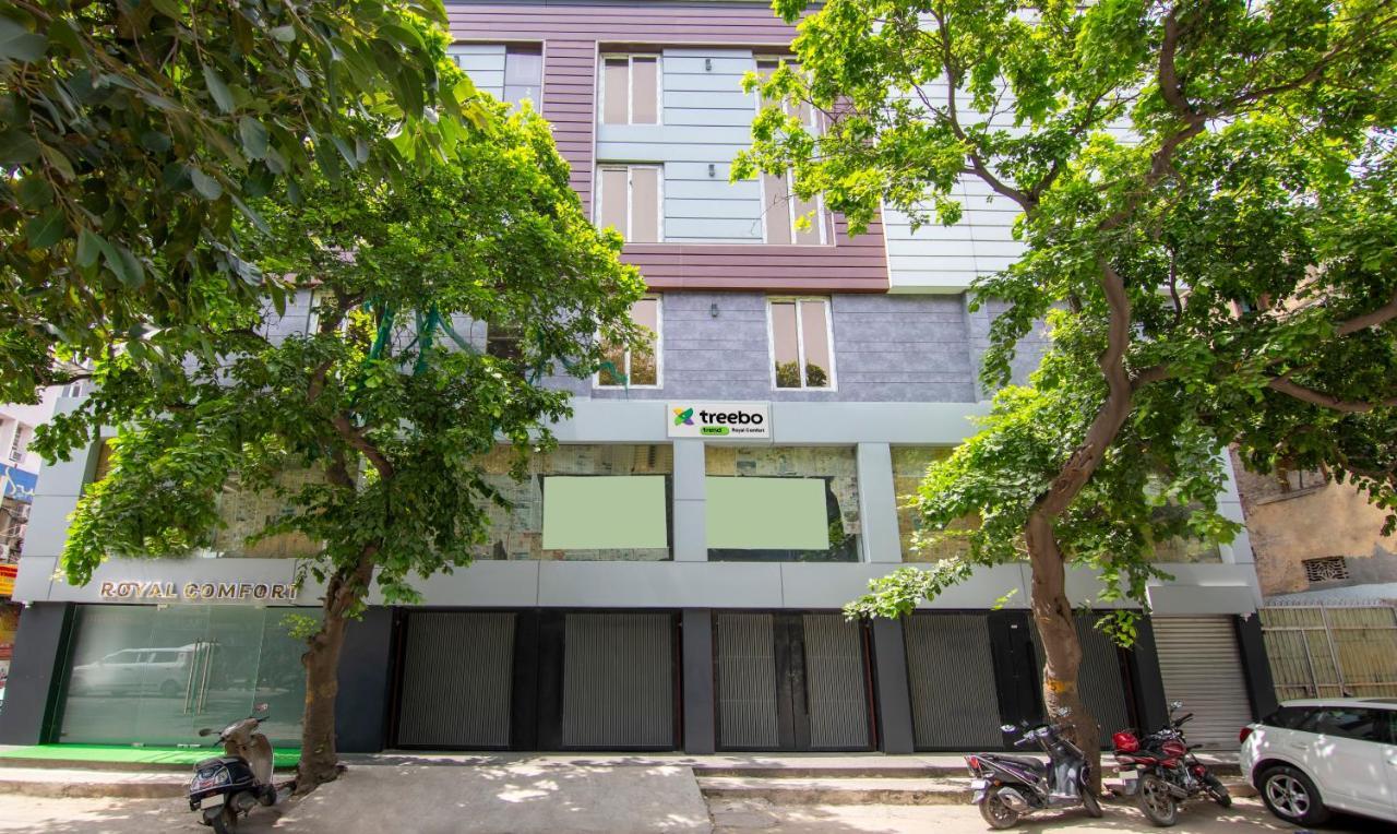 Treebo Royal Comfort New Delhi Bagian luar foto